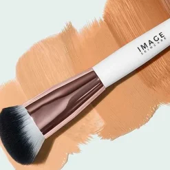 Image Skincare I Beauty - Flawless Foundation Brush