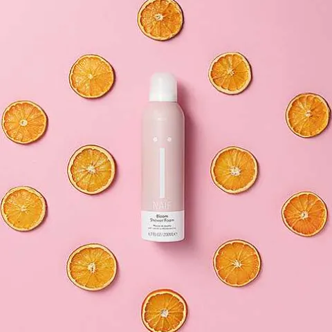 Naif Verzorgende Doucheschuim Bloom 200Ml